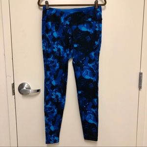 Old Navy Active Mid Rise Legging - L